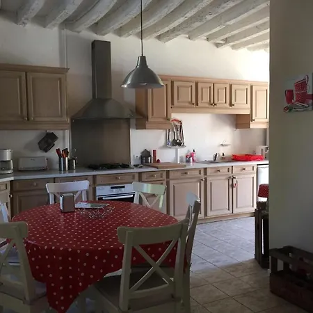 Дом отдыха Les Volets Rouges Vigny (Val d'Oise)
